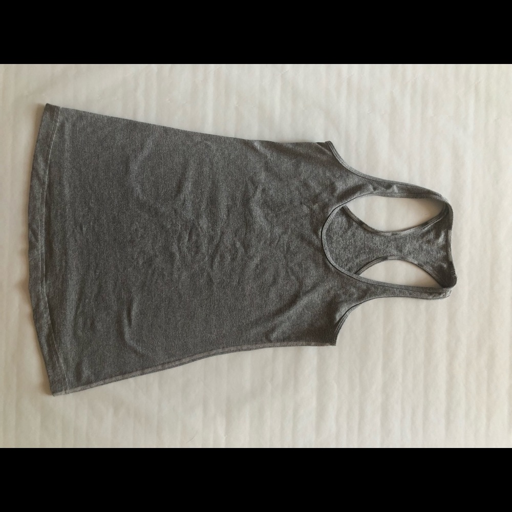 Lululemon assorted tanks bundle. - Picture 4 of 7